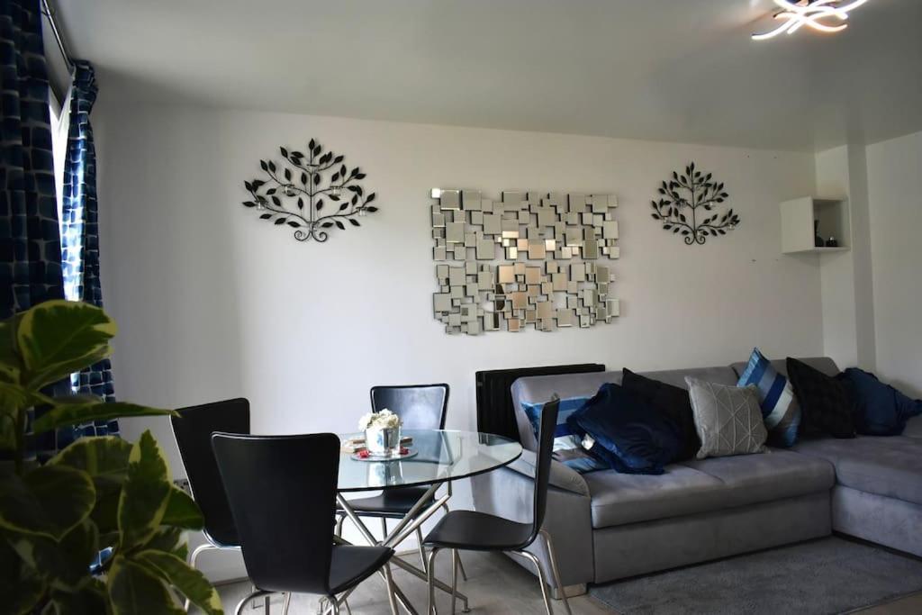Tottenham Hotspurs Stays At The Gascoigne Suite 런던 외부 사진
