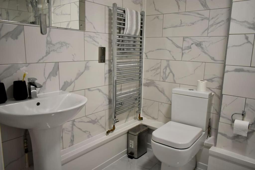 Tottenham Hotspurs Stays At The Gascoigne Suite 런던 외부 사진
